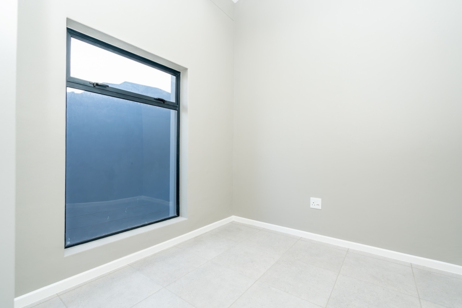 1 Bedroom Property for Sale in Mykonos Western Cape